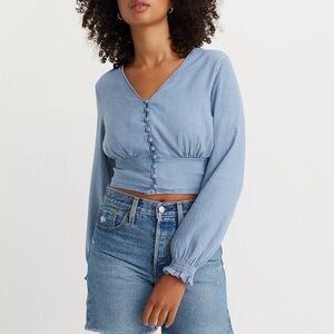 Levi’s Women’s Tamara Denim Light Blue Crop Top Sz Large NWT